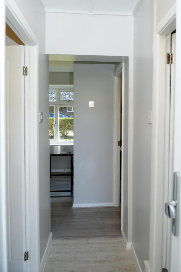 Appartamento Greater London, 1 Bed London Flat, Parking, Nr Metro Stations, 15Mins To Londra Esterno foto